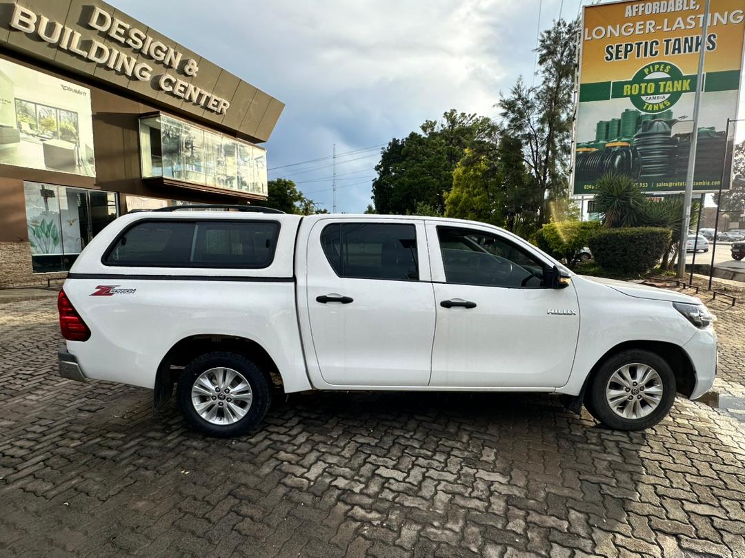 Toyota Hilux View 3